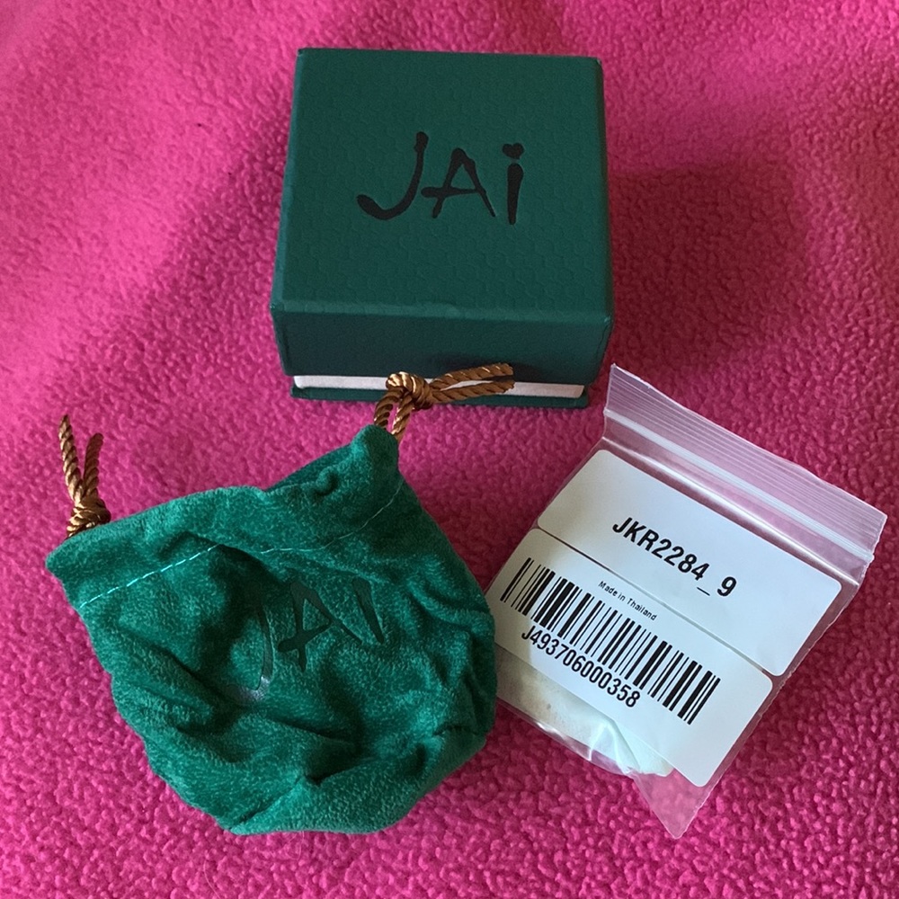 Jai Sterling Silver “Cat Mom” Script Ring 💍 - Size 9 - Picture 5 of 6